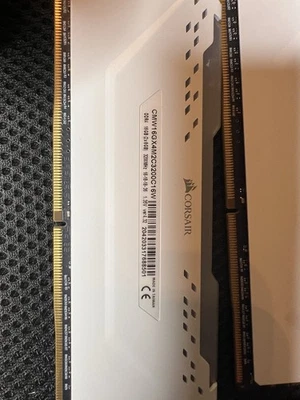 Corsair Vengeance RGB Pro - Image 1 of 3