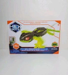 HEX BOTS Wall Crawler Gecko Rechargeable Remote Control Robot Wall Crawler Toy - Picture 1 of 4
