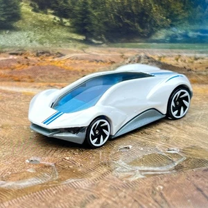 Hot Wheels Exotique White 2025 1:64 LOOSE Diecast Car - Picture 1 of 6