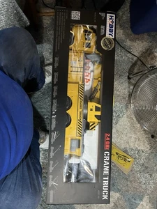Hobby Engine 0712C R/C Construction Crane Truck - Picture 1 of 6