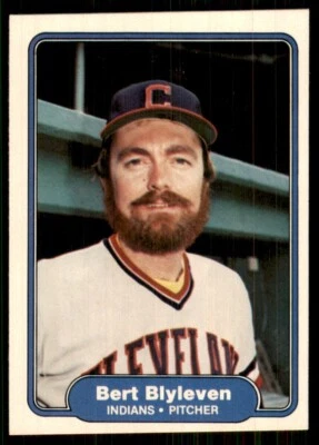 1982 Fleer basbeall #361 Bert Blyleven cleveland Indians - Image 1 of 2