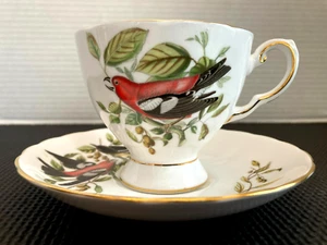 VINTAGE ROYAL TUSCAN BONE CHINA CROSSBILL BIRD CUP AND SAUCER - Picture 1 of 6