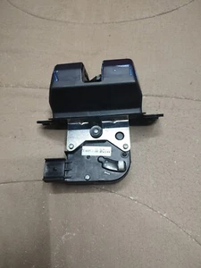 Tailgate Latch Lock Actuator For 13-20 Santa Fe Sedona Sorento  - Picture 1 of 6