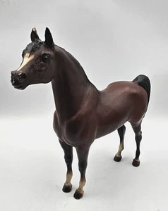 Breyer Horse Proud Arabian Stallion Witez II #212 Mahogany Bay - Picture 1 of 10