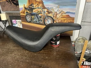 OEM Harley Davidson Badlander 2-Up Seat 2000 Up FXSTB FXSTC FLSTC FLSTF Mint - Picture 1 of 16
