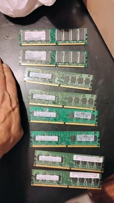 8 Sticks 4GB Total 512MBRAM DDR 1Rx8 PC2 333MHz4200U 5300U CL3 Samsung Infineon - Image 1 of 4