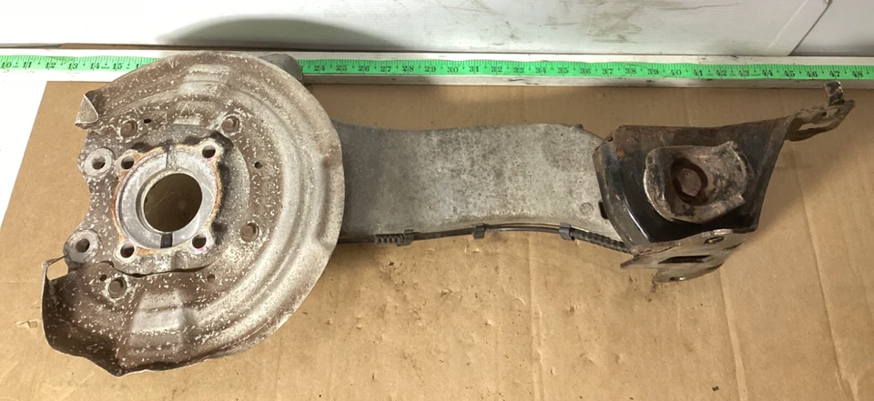 Mini Cooper Countryman R60 2011-2016 brazo trasero izquierdo buje de husillo OEM. Foto 1 de 4