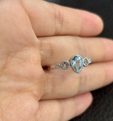 10k Gold Natural Aquamarine Engagement Ring - Image 1 of 3