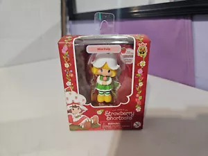 Cheebee TLS Strawberry Shortcake Easter Spring Mint Tulip 2.5" Chase Series 4 - Picture 1 of 6