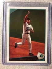 2009 Topps Updates & Highlights #UH103.2 - SP Legend Variation - Wade Boggs