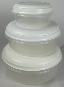 Vintage Rubbermaid Servin Saver contenitore rotondo set di 3 coperchi a mandorla #4 #3 #1 - Foto 1 di 4