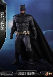 Hot Toys MMS455 Justice League, Batman, Bruce Wayne Figura da Collezione 1/6  - Foto 1 di 7