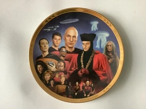 Star Trek: Encounter at Farpoint, 8” Limited Edition Plate, by Hamilton (1994) - Picture 1 of 11