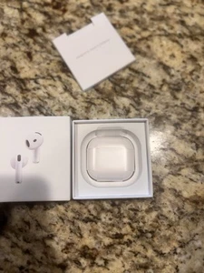 AirPod Pro 4 With Noise Cancellation. Brand New - Photo 1 sur 5