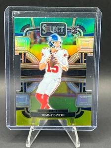 2023 Panini Select - Concourse Tommy DeVito #73 Black & Gold Prizm Die-Cut (RC) - Foto 1 di 2