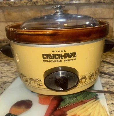 Vintage 70's Rival Crock Pot Retro Slow Cooker Almond 5 QT Model 3350/2  - Image 1 of 2