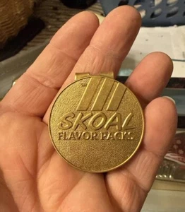 Vtg Skoal Chewing Tobacco Flavor Packs Gold Metal Money Dollar Pocket promo Clip - Picture 1 of 4