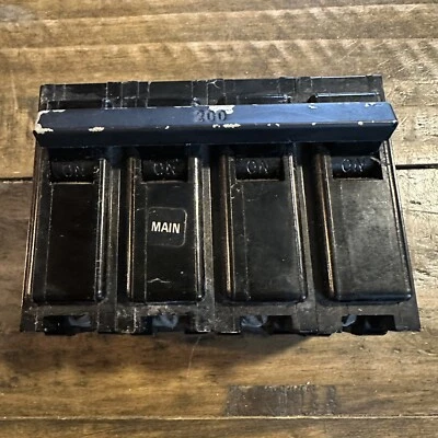 Siemens Imperial 200 Amp 2 Pole/4 Pole Type EQ-P Circuit Breaker Chipped - Image 1 of 4