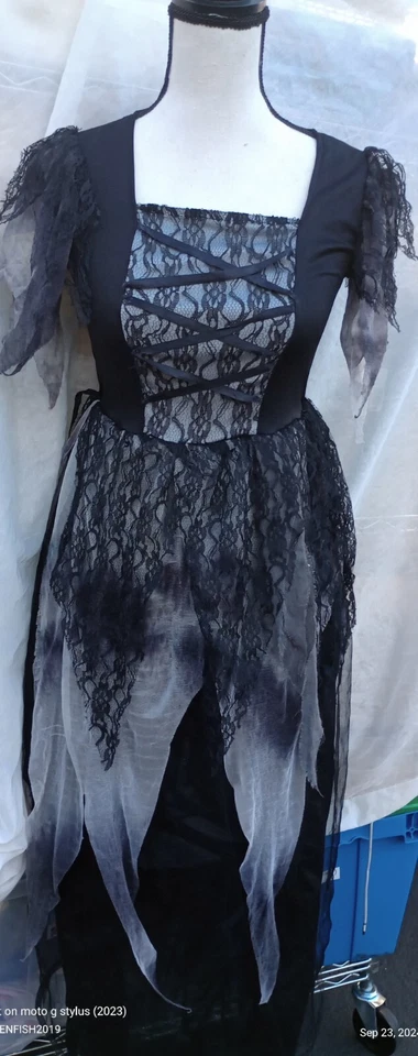 Divertido Mundo Zombi Cementerio Cuerpo Novia Vestido Disfraz Niños Talla Grande 10/12  Foto 1 de 4