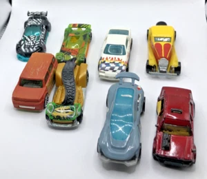Lot Of 8 Hot Wheels - Assorted Colors And Styles - Picture 1 of 10