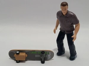 Skateboard Legends Rick Howard W/Original Pullback Skateboard Imperial Toys - Picture 1 of 8