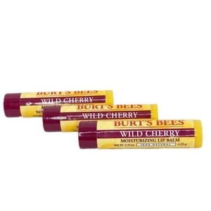 Confezione da 3 balsami labbra idratanti Burt's Bees sapore ciliegia selvatica 0,15 oz Chapstick - Foto 1 di 7