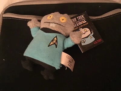 Gund Uglydoll 星际迷航毛绒娃娃 4 1/2 英寸钥匙链 Babo 饰 Dr McCoy — 第 1/2 张图片