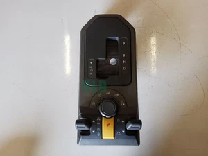 Land Rover Discovery 3 Automatic Gear Surround & Terrain Switches YUD501590WUX - Picture 1 of 7