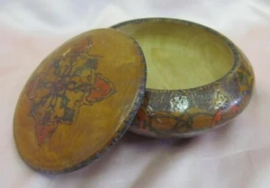 ANTIQUE ART NOUVEAU SECESSION HANDMADE ROUND WOODEN JEWELRY BOX - Picture 1 of 10