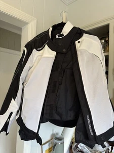 Scorpion Exo Motorcicle Jacket - Picture 1 of 7