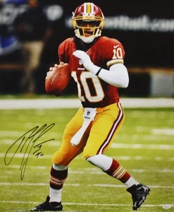 Robert Griffin III Autographed 20x24 Looking To Pass Canvas- JSA W Authenticated - Picture 1 of 2