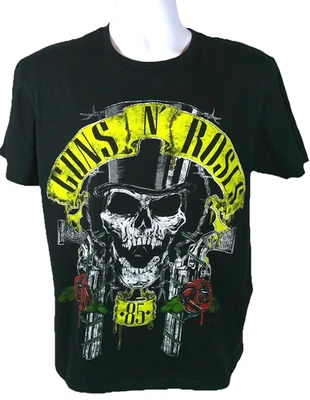 Guns N’ Roses • Skull & Pistols Graphic Tee • Medium • 2013 Licensed Bravado - Image 1 of 4