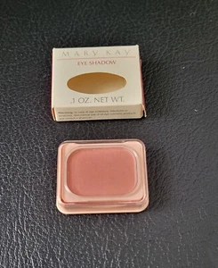 NIB Vintage Mary Kay Eye Shadow * Peach Chiffon 0005 * .1 oz Wet or Dry - Picture 1 of 5