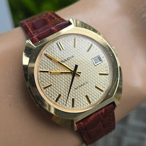 Vintage BULOVA men's automatic watch 11AOACD stamped pattern dial swiss  1976 - Picture 1 of 21