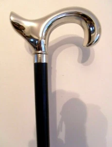 Bastone da passeggio antico vintage in legno manico ottone argento pomello re... - Foto 1 di 5