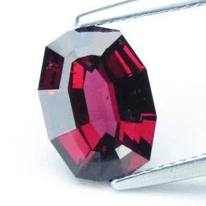 3.50Cts Striking Natural Rhodolite Garnet 11x8mm Cushion Precision Cut Gemstone - Picture 1 of 5
