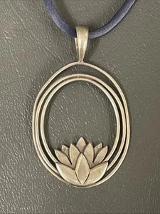 Collar colgante de loto de plata de ley de colección - Imagen 1 de 6