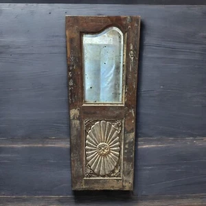 Wandpaneel im Landhausstil geschnitzt mit Spiegel - Bild 1 von 3