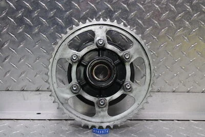 Yamaha YZF R1 2010 edición limitada piñón trasero 5SL-25366-00-00 14B-25447-20-00 Foto 1 de 4