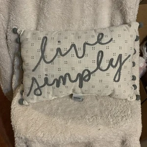 Sonoma Pillow “live Simply” 18”x12". Cream Whitewith Grey Rope And Baubles Trim. - Bild 1 von 5