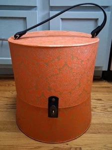 Vtg Orange Retro Luggage Round Hat Box Overnight Train Case  - Picture 1 of 11