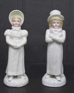 Antique Staffordshire Pair Boy & Girl in Top Hat & Bonnet Figurine - Picture 1 of 9