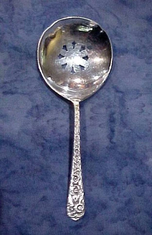 Excellent International Sterling Silver "RADIANT ROSE"  4-3/4" Bonbon Nut server Cover