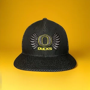 Nike Oregon Ducks Wings Logo Carbon Stretch Fit Cap Rare NWOT NEW 2013 - Picture 1 of 8