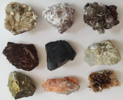 CE, 920g, Lot 9 Minéraux différents  avec noms et origines - Photo 1/4