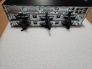 Cisco VG350-144FXS/K9 Cisco VG350 144 FXS, PVDM3-256 - Picture 1 of 2