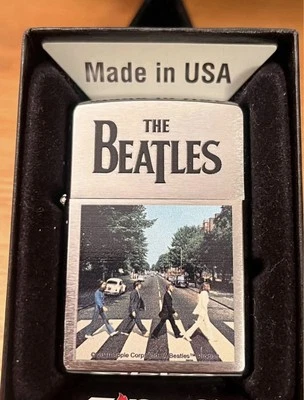 Isqueiro Zippo - Capa do álbum The Beatles Abbey Road - John Lennon, Paul McCartney - Imagem 1 de 4
