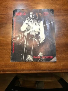 ELVIS PRESLEY PORTRAIT OF A LEGEND MEMORIAL COLLECTORS EDITION BOOKLET 1976 - Bild 1 von 9