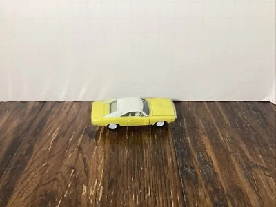 Johnny Lightning Muscle Cars USA WHITE LIGHTNING 1970 70 Dodge Charger R/T Loose - Image 1 of 4