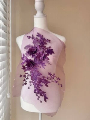 Apliques de Encaje Púrpura 17" por 10" Bordados 3D Flores, Lentejuelas Disfraz de Baile Foto 1 de 4